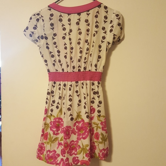 Tunic length summer v-neck - Picture 2 of 4